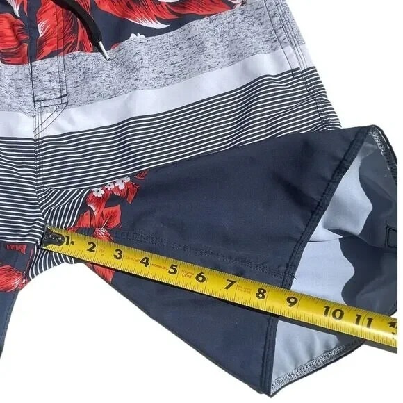 Reef Board Shorts Swim Trunks Floral Striped Mens Size 36 Hybrid Surf‎ Craft - Picture 8 of 10
